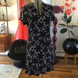 Vintage 90s Does 60s Groovy Ditsy Daisy Dress sz s/m Top Ten Black and White